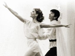 La imagen es del perfil de Facebook (todavía abierto) de Alejandro Zybine, en ella está bailando con Violette, su esposa. ESPECIAL  /