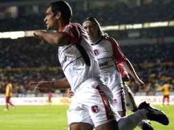 José Sand celebra el gol del empate ante Morelia. MEXSPORT  /