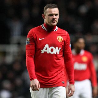 Manchester United desmiente marcha de Rooney