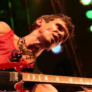 Manu Chao dedica canción a migrantes en Festival de Sídney