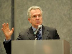 El precandidato del PAN propone combatir corrupción con fiscalía especial que opere a nivel federal.  /