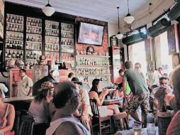 Si lo que buscas es buen ambiente y mucha gente, dáte una vuelta al Bar do Gomez en Santa Teresa. EL UNIVERSAL  /