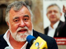 Alejandro Encinas buscará un escaño en el Senado de la República por el Estado de México.  /