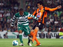 Santos y Pachuca supieron anularse durante el partido. MEXSPORT  /