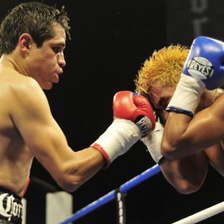 Sosa noquea a Golez y retiene título mosca