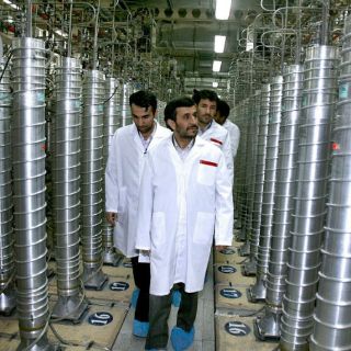 Irán comienza a enriquecer uranio en subterráneo