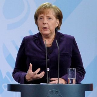 Merkel se reunirá con jefa de FMI el martes