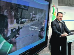 Raúl Plascencia Villanueva, presenta el informe del asesinato de dos estudiantes de la Escuela Normal Rural de Ayotzinapa, Guerrero.  /