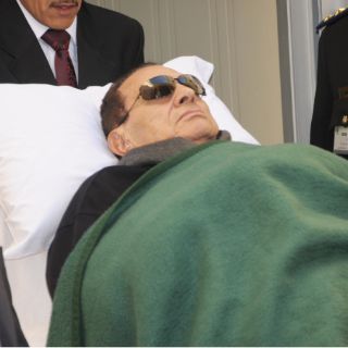 El juicio contra el expresidente Hosni Mubarak se reanudará