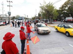 Durante la inauguración de la avenida repavimentada.  /