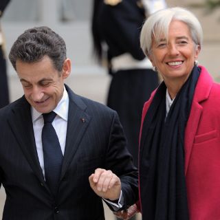 Sarkozy recibió a Lagarde, recién llegada de hablar con Merkel de Grecia