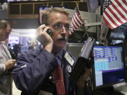 Tras un inicio de jornada sin rumbo claro, Wall Street se decidió por el terreno positivo hacia la media sesión, y lo mantuvo.  /