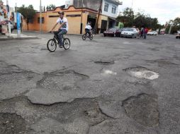 Se estima que el 61% de los pavimentos asfálticos del municipio están dañados.  /
