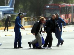 Después de la caída del corazón, los miembros de la Secretaría de Salud lo llevaron de inmediato al hospital. EL UNIVERSAL  /