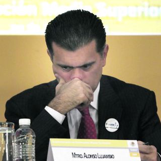 Alonso Lujambio recibe atención contra el cáncer en Arkansas