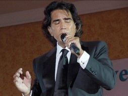 'El Puma' ha vendido más de 15 millones de copias y ganado varios Discos de Oro y Platino. ESPECIAL  /