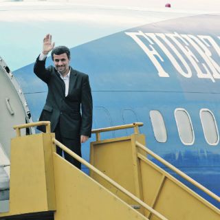 Ahmadinejad asegura que México ha sido víctima de EU
