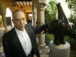 En 2006, el pintor y escultor jalisciense Juan Soriano recibe la Orden al Mérito del gobierno de Polonia.  /