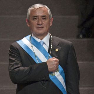 EU promete apoyo a nuevo presidente derechista de Guatemala