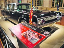 Lincoln Continental de 1961, el auto en el que fue asesinado el presidente Kennedy.  /
