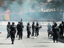 Aspecto del enfrentamiento del 12 de diciembre en la Autopista del Sol. EL UNIVERSAL  /