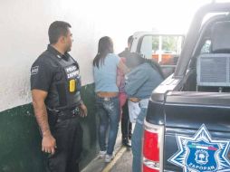 Tres mujeres fueron capturadas la semana pasada por policías de Zapopan; una de ellas fue denunciada por intentar vender a su hija.  /