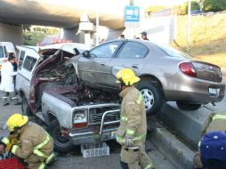 Aunque el percance ocurrió a las 05:30 horas de este martes, fue hasta tres horas después cuando retiraron los vehículos del lugar.  /