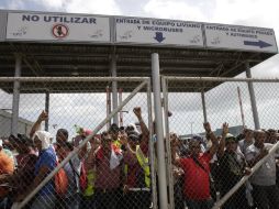 Los trabajadores exigen ser escuchados por el ministerio de Trabajo y las autoridades de la vía interoceánica. AP  /