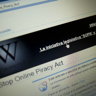 Wikipedia avisa que la batalla no ha terminado