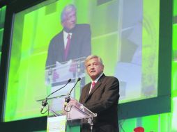 Andrés Manuel López Obrador dijo que de ganar la Presidencia, nombraría al empresario Fernando Tovar como secretario de Economía.  /