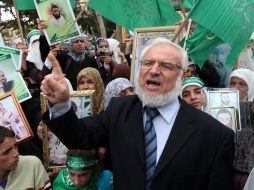 El presidente del Parlamento, Aziz Dueik, fe detenido en un puesto de control cerca de Ramala. EFE  /