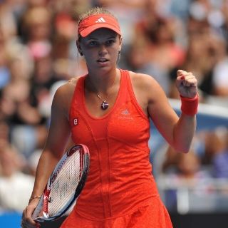 Clijsters y Wozniacki avanzan a octavos de final en Australia