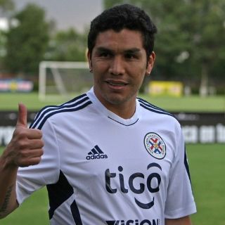 Salvador Cabañas está al 80%, afirma su esposa