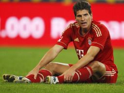 Mario Gómez lamenta una ocasión de gol fallada en el partido. REUTERS  /