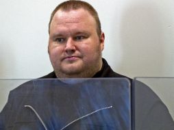El alemán Kim Schmitz, fundador de la popular página de descargas MegaUpload, en prisión preventiva en Auckland, Nueva Zelandia. EFE  /