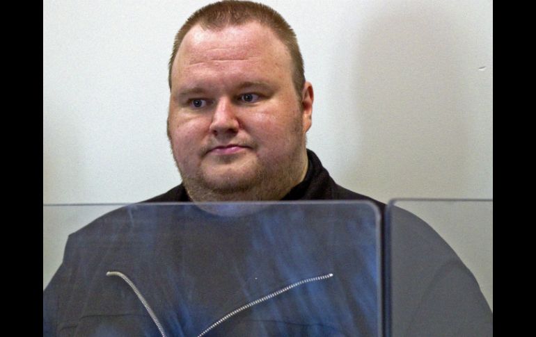 El alemán Kim Schmitz, fundador de la popular página de descargas MegaUpload, en prisión preventiva en Auckland, Nueva Zelandia. EFE  /