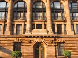 Banxico dice que la economía mexicana está altamente integrada a la economía global. ARCHIVO  /