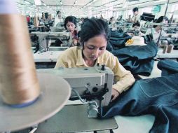 Los números dados a conocer por el Banco de México indican que los productos nacionales tienen menor demanda en el extranjero.  /