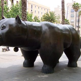 Botero dona escultura a parque en Medellín