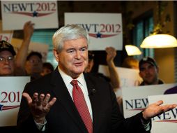 Newt Gingrich, expresidente de la Cámara de Representantes, y el exsenador de Pensilvania. AFP  /