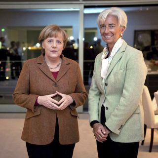 Merkel recibe a Lagarde, discuten rol del FMI en crisis de europa