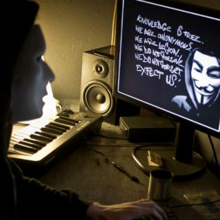 Anonymous: piratas informáticos que dicen defender la libertad en internet