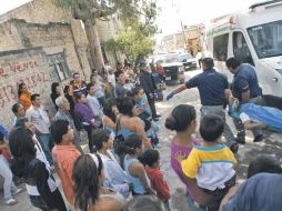 Una de las víctimas fue ejecutada en calles de la Colonia Nuevo Vergel de Zapopan, luego de sostener una pelea callejera.  /