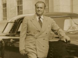 Cada año celebran el natalicio del médico en su natal Álamos. ESPECIAL  /