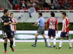 El jugador de Tijuana José Sand celebra una anotación ante Chivas de Guadalajara. EFE  /