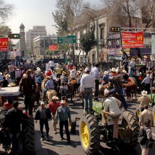 Nadie va a morir por falta de agua: Calderón