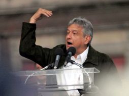 El candidato del PRD, López Obrador, se comprometió enérgicamente a no privatizar la CFE. ARCHIVO  /