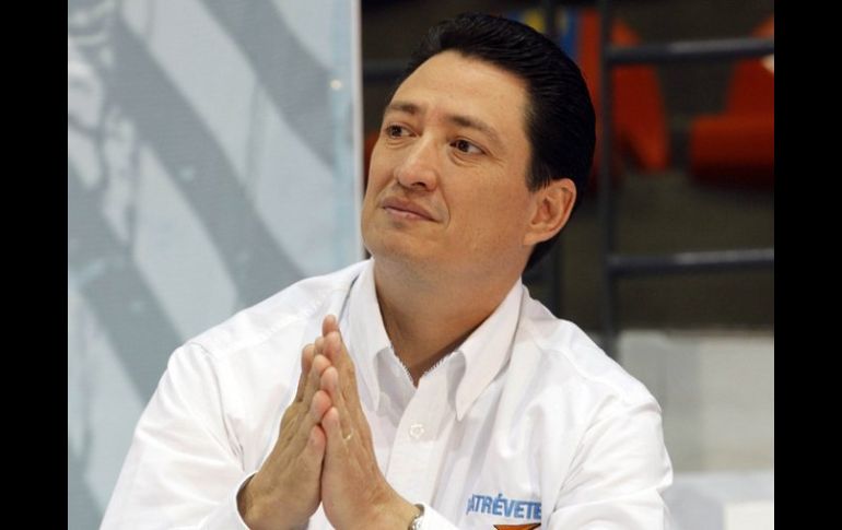 Alonso Ulloa, declinó su candidatura como gobernador y se unió a la campaña de Alfonso Petersen. ARCHIVO  /