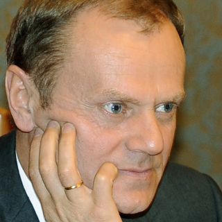 El primer ministro polaco no cederá al 'chantaje' de los piratas informáticos