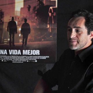Demián Bichir supera en actuación a Pitt y Clooney: Ana de la Reguera